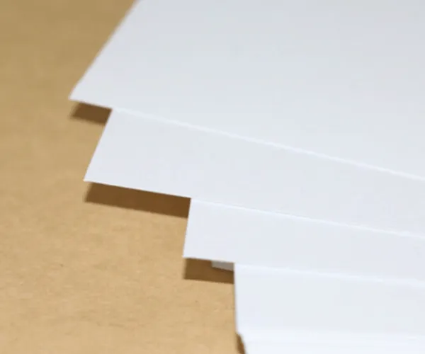 Quali proprietà della carta cambiano colore nella stampa?